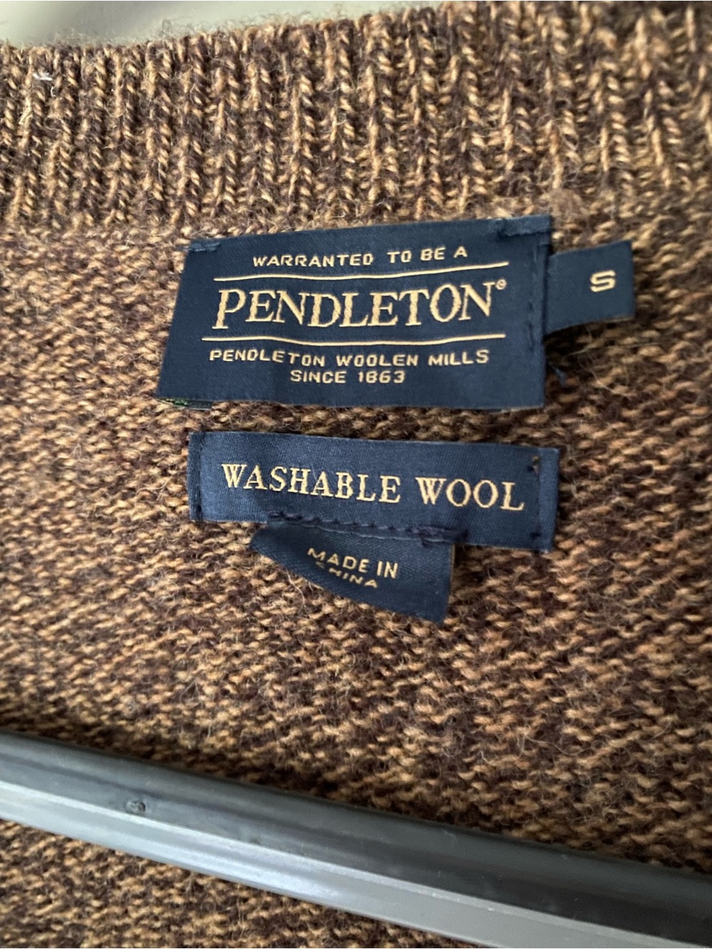 PENDLETON Brown Marled Washable Shetland  Wool Button Front Cardigan Sweater S - Picture 4 of 6